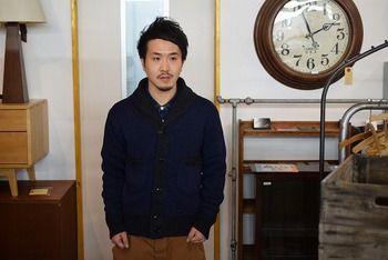 STEVENSON OVERALL インディゴショールカラーカーディガンを着てみました。