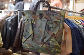 コリンボ×レインボーカントリー　コラボヘルメットバッグ　