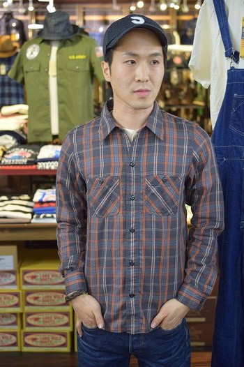 デラックスウエア　THROUGH SERGE 　今の時期着て頂きたいシャツ