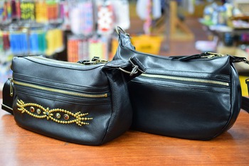 クッシュマン　やっとこさ入荷　レザーショルダーバッグ