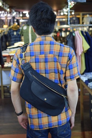 ショルダーバッグやはり人気です！