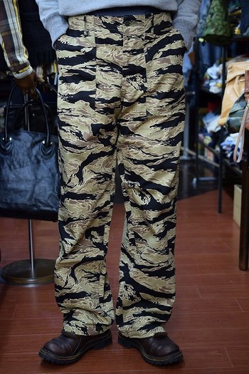 リアルマッコイズ　TIGOR TROUSERS FIRST MODEL　ご紹介