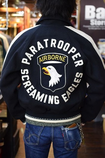 REAL McCOYS SQUADRON JACKET 抜群のデザイン。