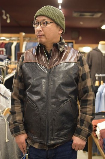 デラックスウエア　D-16SP…ALL HORSE HIDE ベスト