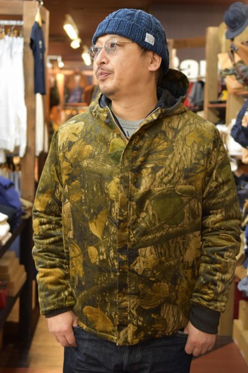 コリンボ　KEYSTONE REVERSIBLE SPORTS PARKA リアルツリー