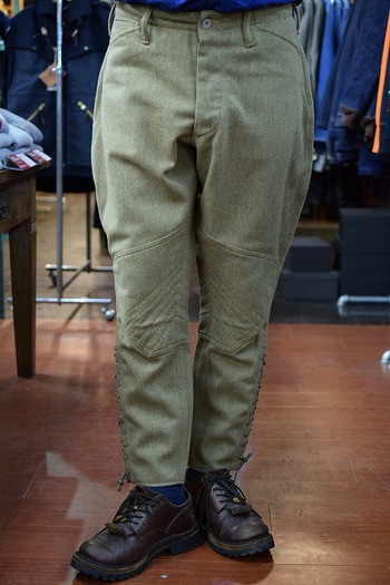 リアルマッコイズ　M1917 WOOL COMBAT FIELD BREECHES 入荷です