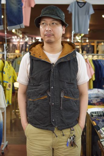コリンボ　スナイパーズベスト　チャコール　入荷
