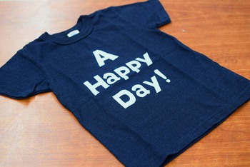 ウエス　キッズTシャツ　A Happy day　入荷