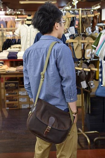 コリンボ　ショルダーバッグ