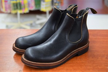 Rolling dub trio STAN サイドゴア入荷致しました。