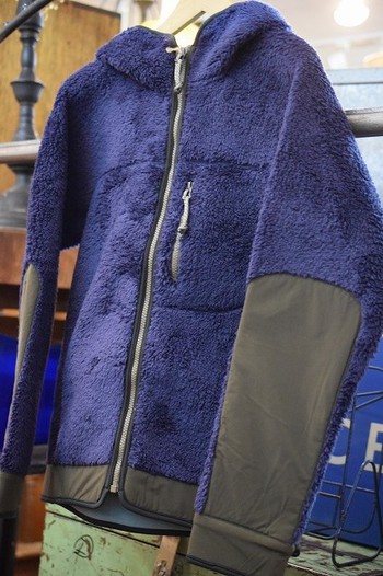 コリンボ　NORTH THEMAL HOODY　フリースパーカー　入荷