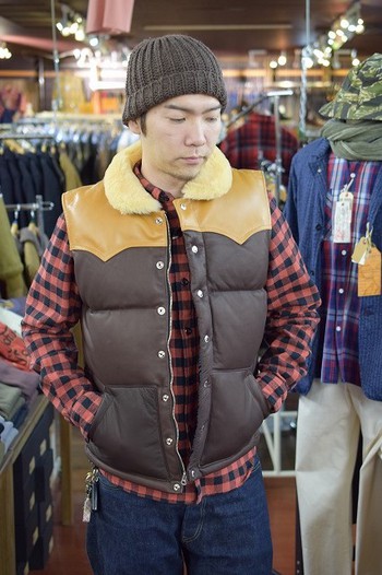 リアルマッコイズ　MOUTON COLLAR LEATHER DOWN VEST 　