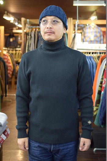 ナイジェルケーボン　TURTLE NECKE WAFFLE SHIRT　残りわずかです