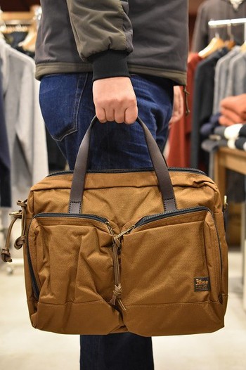 フィルソン　DRYDEN BRIEFCASE　入荷です