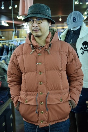 コリンボ　最暖アイテム　 エクスぺディションダウンパーカ　