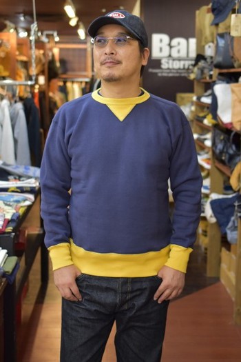 リアルマッコイズ　TWO TONE CREWNECK SWEATSHIRT　入荷です