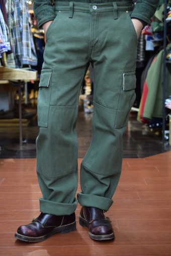 アイアンハート　23oz　ヘビーサージカーゴパンツ
