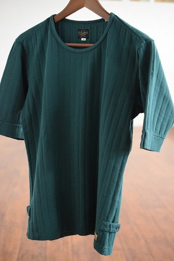 ダリーズ　期中アイテム　五分袖Tシャツ