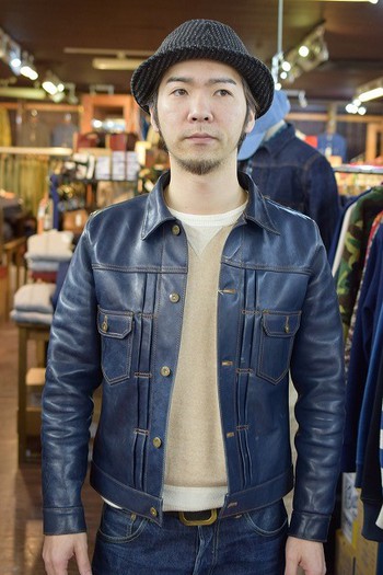 Y’2LEATHER　ちょこっと着てみる