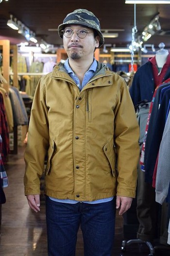 なぜまだある？？コリンボ　CROACER BARN-YARD PARKA キャメル