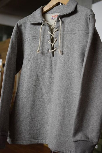 リアルマッコイズ　PULL OVER LACE UP SWEATSHIRT　MC18015