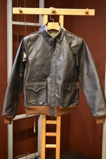 リアルマッコイズ　TYPE A-2 MJ18101　革の状態