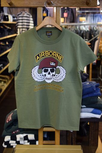 リアルマッコイズ　ミリタリーTシャツ / AIRBORNE