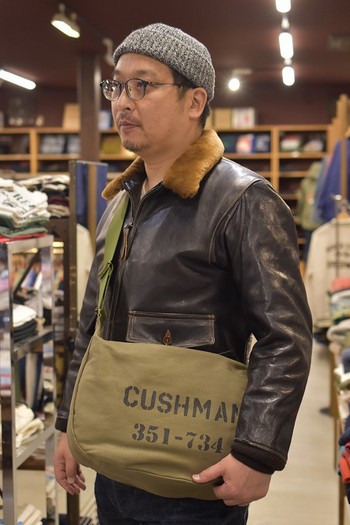 クッシュマン　MESSENGER BAG　人気です