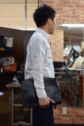 バッファロートラックス　別注レザークラッチバック　入荷