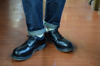 フェローズ　16W-CAPPED-DERBY ブラック　