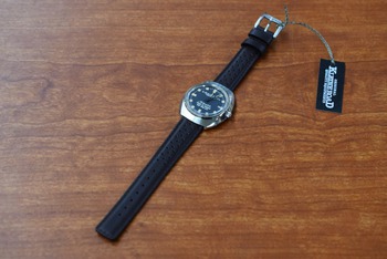 コリンボ　KLEINE ROAD City Watch 入荷です
