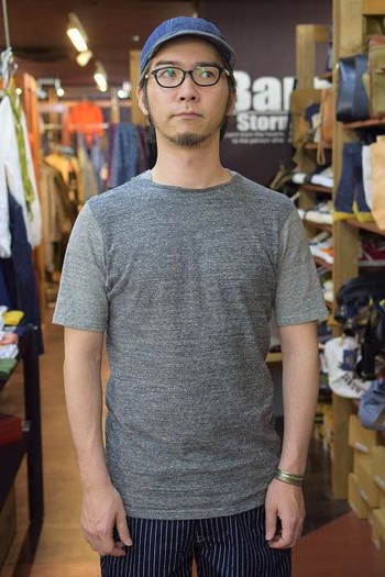 別注　ガゼット付きボートネックTシャツ