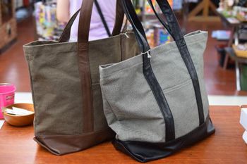 ダリーズ　新作トートバッグ入荷　BLUFF