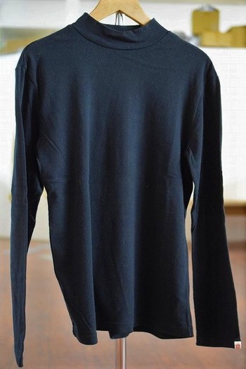ウエス タートルネックロングスリーブTシャツ入荷