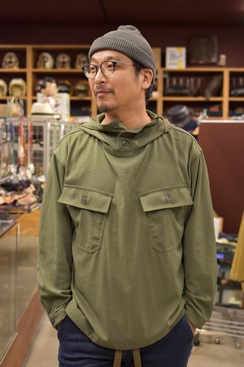 何かと肌寒いときはコレ!!　コリンボ  MEDUSA PARKA