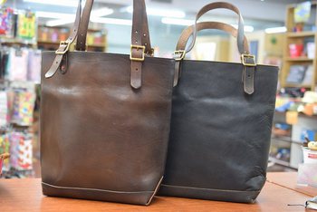 ＶＡＳＣＯ　レザートラベルトートバッグ 入荷