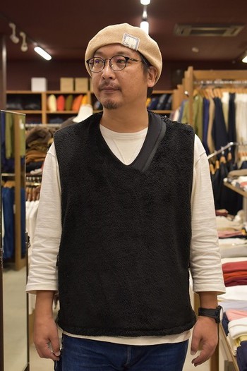 コンフィー　”OCTA SOLID VEST”　　入荷です