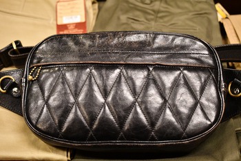 REAL McCOYS BUCO HORSEHIDE LEATHER SHOULDER BAG 経年変化
