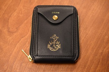 ヴァスコ　LEATHER NAVAL ROUND ZIP SHORT WALLET　ご紹介