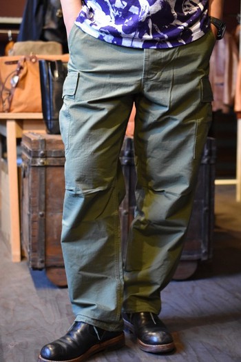 コリンボ　SOUTHERN MOST BUSH PANTS　在庫ございます。