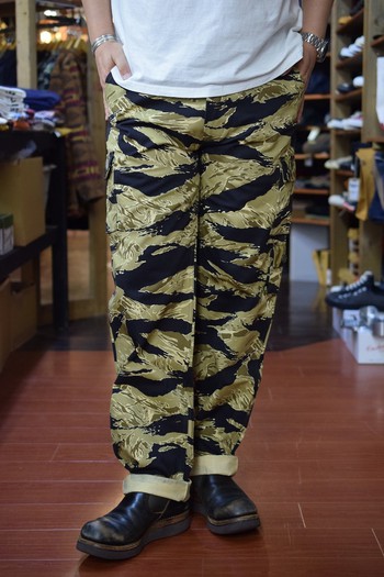 リアルマッコイズ　タイガートラウザー　履き比べ