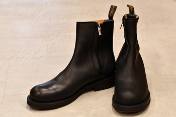 ローリングダブトリオ　CASPER ALL BLACK　　残り僅かです。