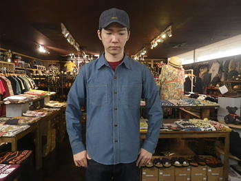 デラックスウェア　新作ベタシャンブレーシャツ
