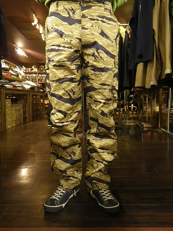 リアルマッコイズ　MP15001　TIGER ADS TROUSERS　入荷