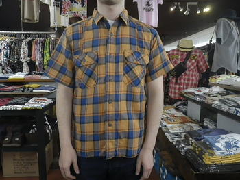 ジェラード　半袖チャックシャツ　入荷