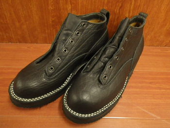 ニックスブーツ　入荷しました