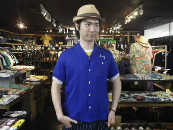ボーリングシャツ　２
