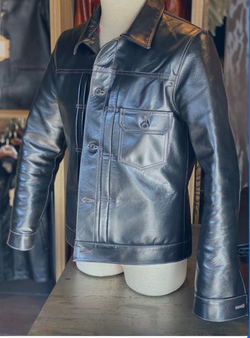 Y‘2レザー　限定Gジャンタイプ　明日より発売です