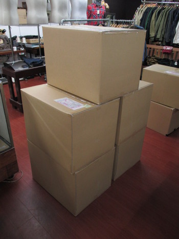 ハイラージレザーズ　入荷＆売り場設営完了！