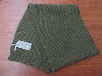 トイズマッコイ　MILITARY KNIT MUFFLER “RED CROSS”